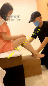 nddj2ac2q0s.jpg
