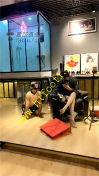 zy001lgc3ci.jpg