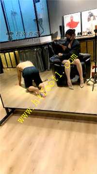 gct2uxeelaa.jpg