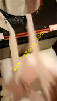 2vlvrch3rzd.jpg