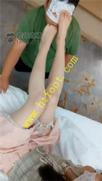 erx35bcqyfy.jpg