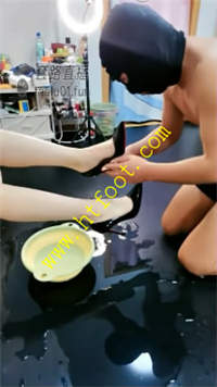 ziwv2zwco1d.jpg