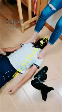 ewlittuvvhk.jpg