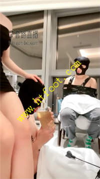 gjkrumtuxya.jpg