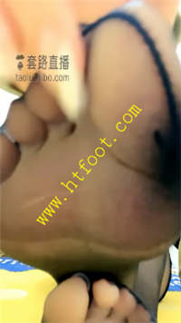 01bb5a0akn4.jpg
