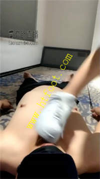 1vnvmq5v53i.jpg