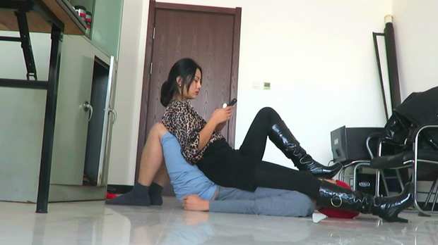 klve3rdq4f2.jpg
