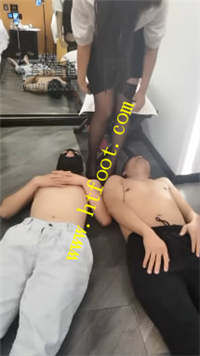 wuhpfysedx4.jpg