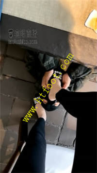 tsx0f0n4ei4.jpg
