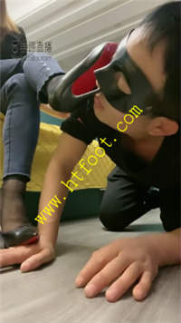 auwfjuvzllo.jpg