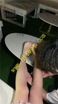 fl1hm1yrtu0.jpg
