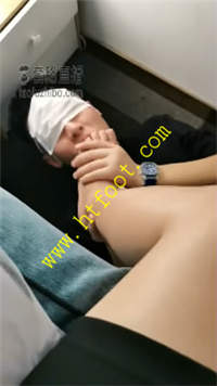 t4002yqkpit.jpg