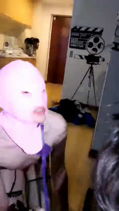 f3n44sh2yns.jpg