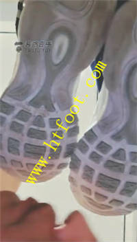thwv3v30bkd.jpg