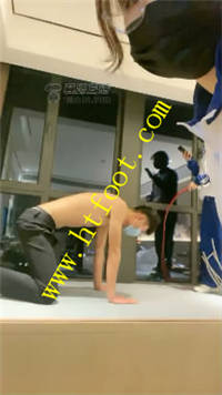 unj3mdl2w4d.jpg