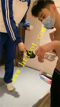 rm0o4ct4k13.jpg