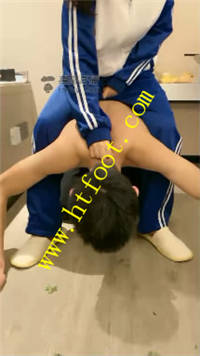 miuiwy3w1zc.jpg