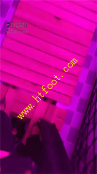 cd4rox2x1ix.jpg