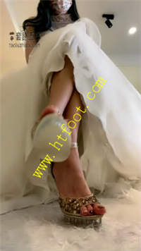 hri2hjj3vlx.jpg