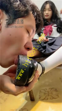 alq2mtmufy4.jpg