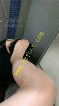 r1ioftnlaf1.jpg