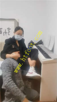 hhqbd22lbns.jpg
