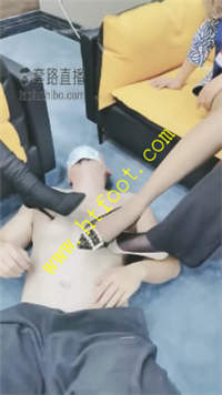 hbok3xu42a2.jpg