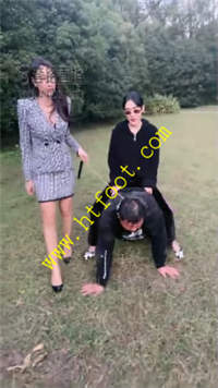 4ga0khwymg2.jpg