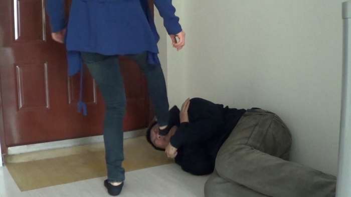 ehiq0riytak.jpg