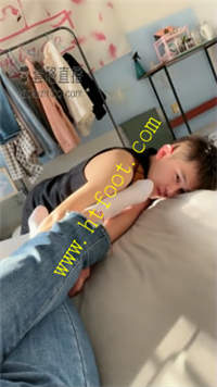 2c0545fxu5y.jpg