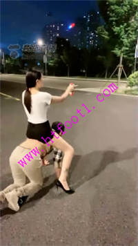 six3322deo1.jpg
