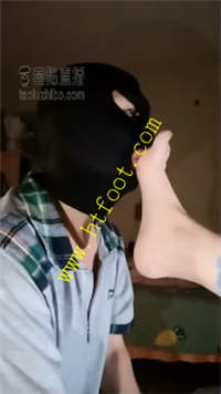 vxoo01bguq2.jpg