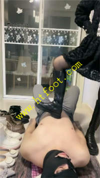 qx4bcfwebrb.jpg