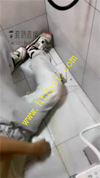 zt4kmkw5u2w.jpg