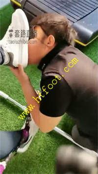 efyfupfoye0.jpg
