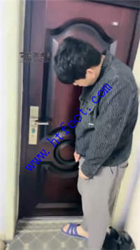 gx1r3n01wwx.jpg