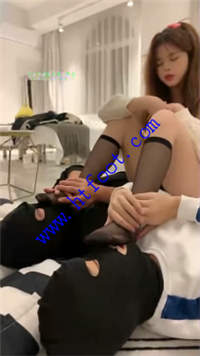 kmt2bzprckb.jpg