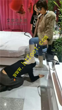 kncytkbdg2n.jpg