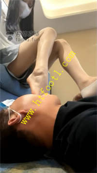 hu2kf5n5s04.jpg