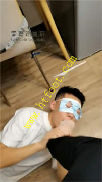 t5plftkwx35.jpg