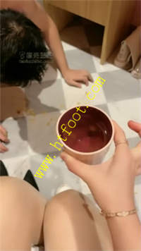 q0zgkpzjsx4.jpg
