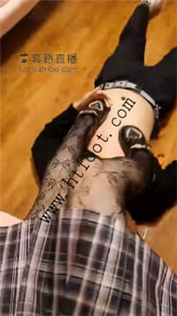 au242vwkwxq.jpg