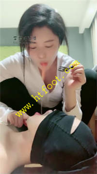 ep1r4f42jc1.jpg