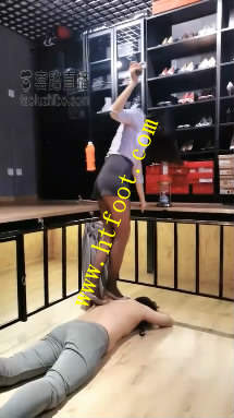 zfnhayq3vwx.jpg