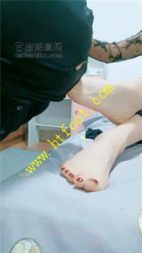 lk25uv1vb5v.jpg