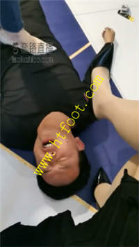 onmeuqc1f5j.jpg