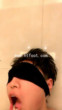 yue1pj2t5xf.jpg
