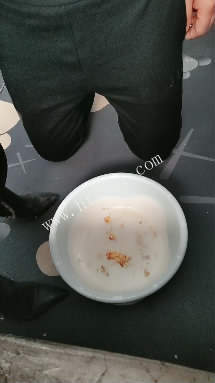 mkkbsi1iwa4.jpg