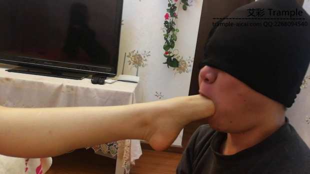 2pneez0lzw5.jpg