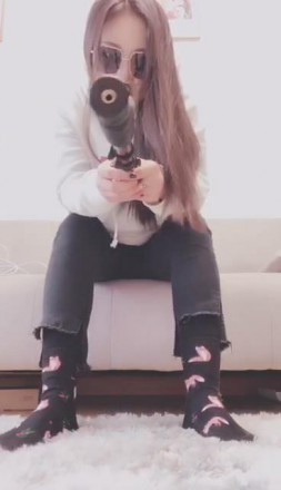 3h551r3eizf.jpg
